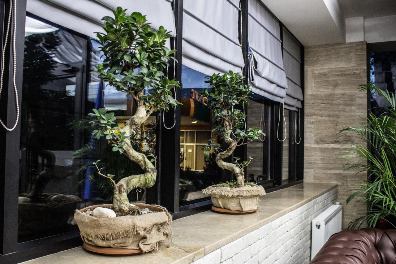 Bg Palace Hotel Tbilisi Exterior photo